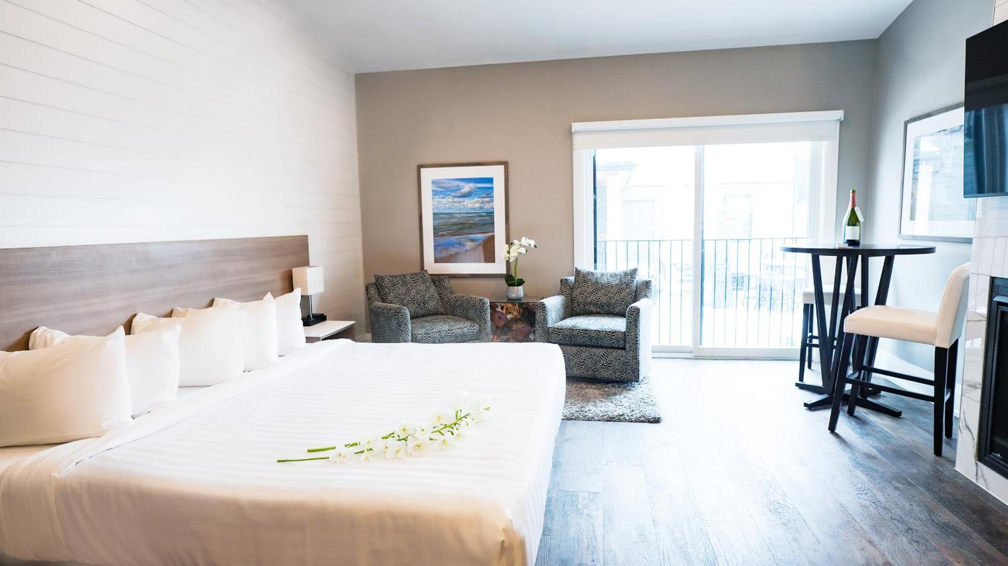 Colonial Hotel & Suites غراند بيند المظهر الخارجي الصورة