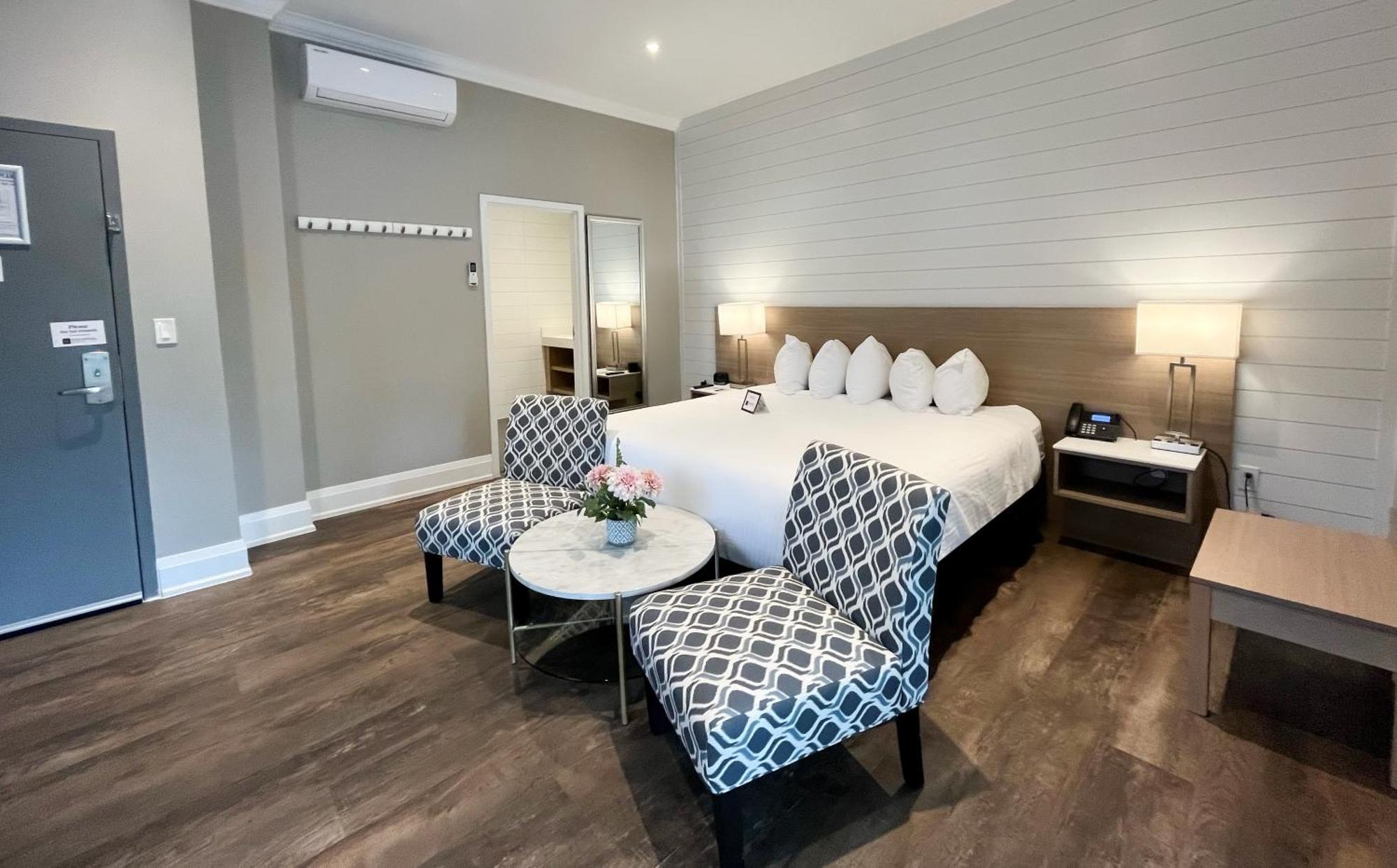 Colonial Hotel & Suites غراند بيند المظهر الخارجي الصورة